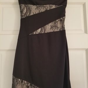 Guess Dress black size 7 form fitting- runs small